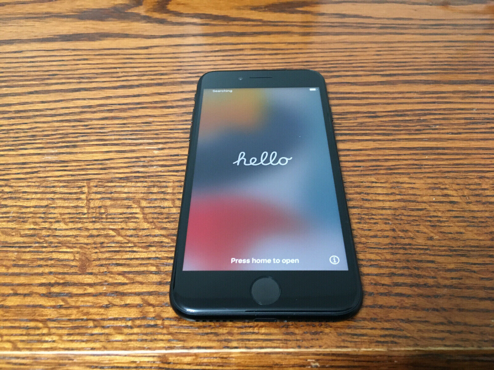 Apple iPhone SE 2020 (2nd Gen) 64GB Black (Unlocked) A2275. Excellent Condition