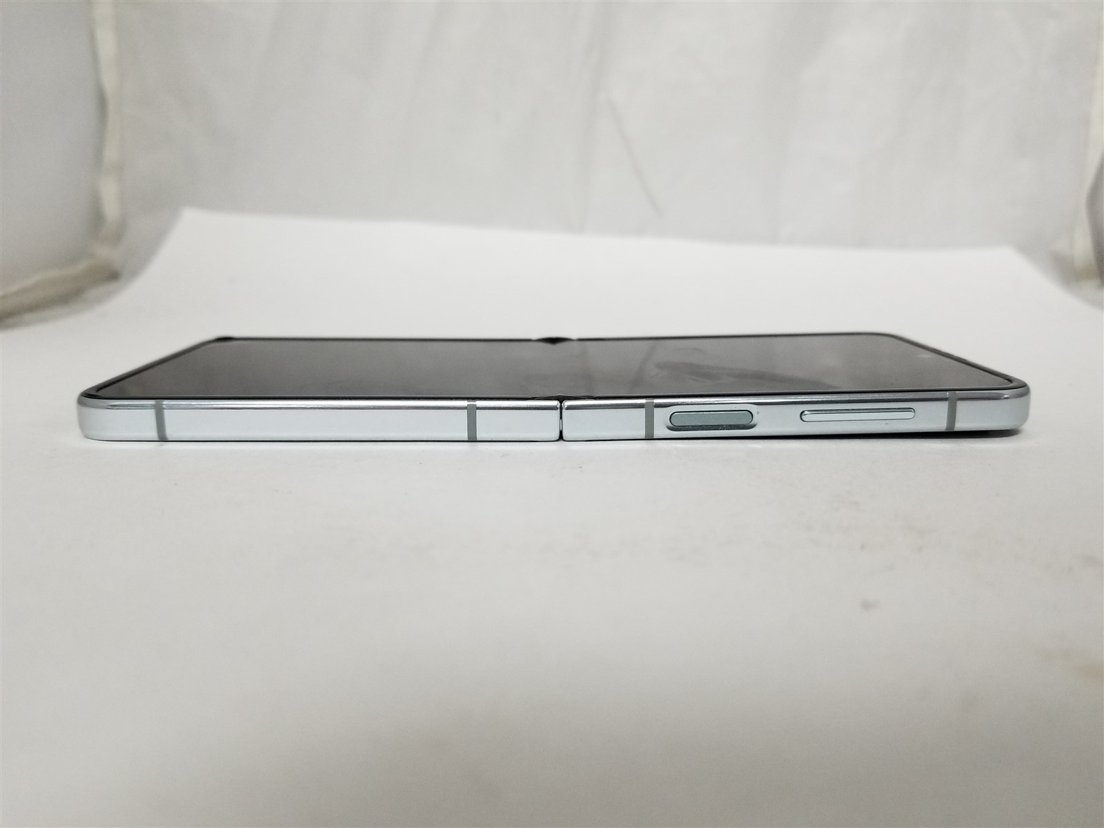 Samsung Galaxy Z Flip5 512GB Green SM-F731U1 (Unlocked) Damaged zD2544
