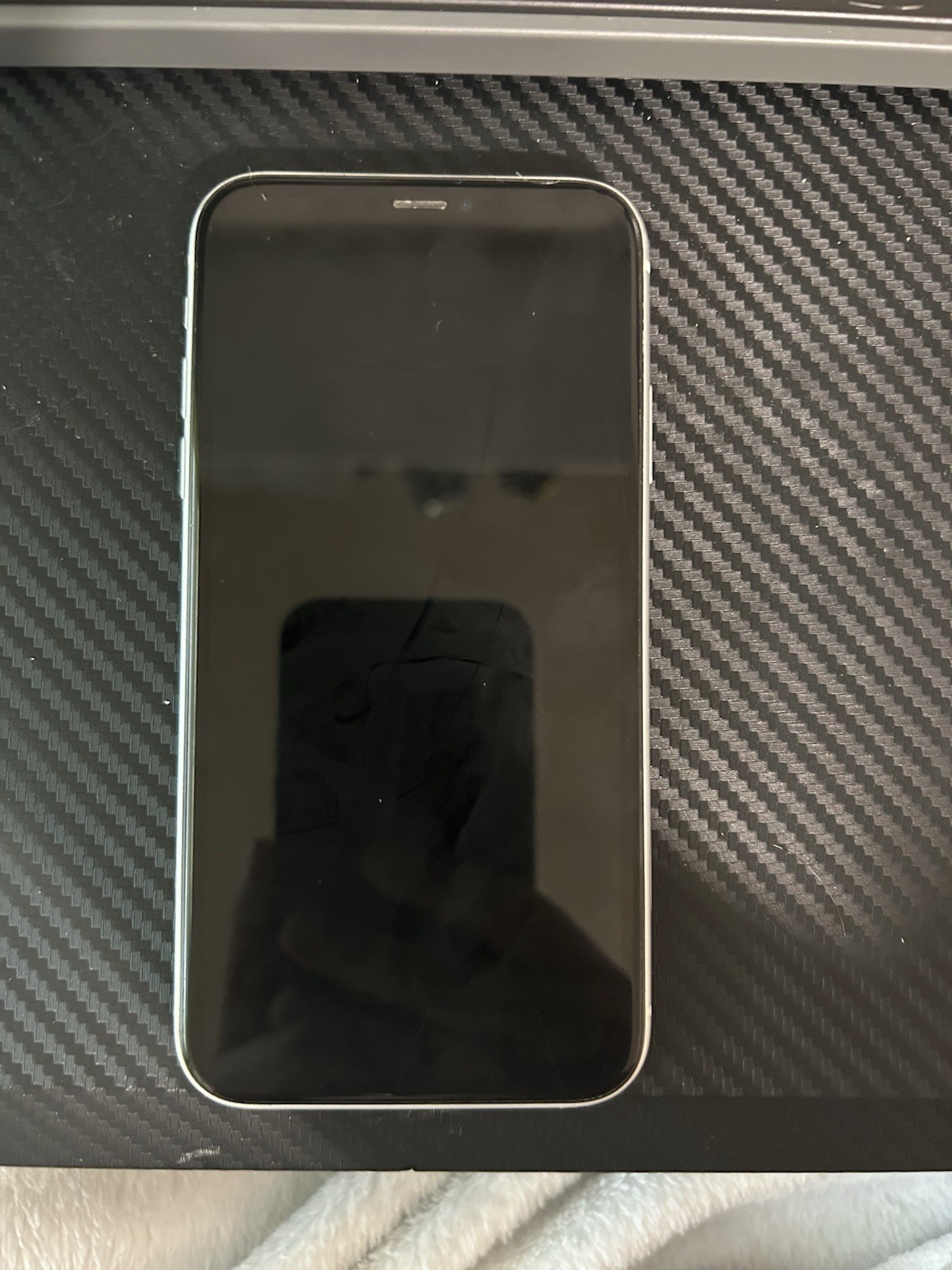Apple iPhone XR 64GB White Factory Unlocked Smartphone Face ID ISSUE