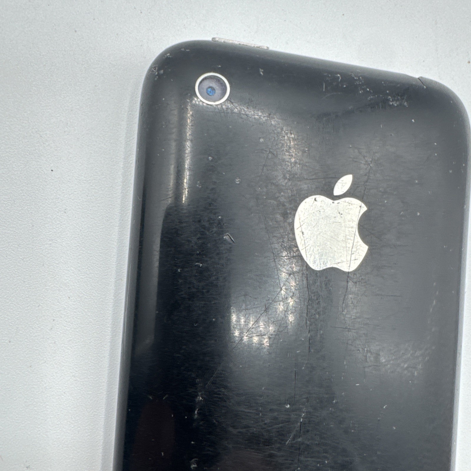 Apple iPhone 3GS 8GB Black A1303 AT&T GSM – iOS 4.2.1 Collectible Parts Only