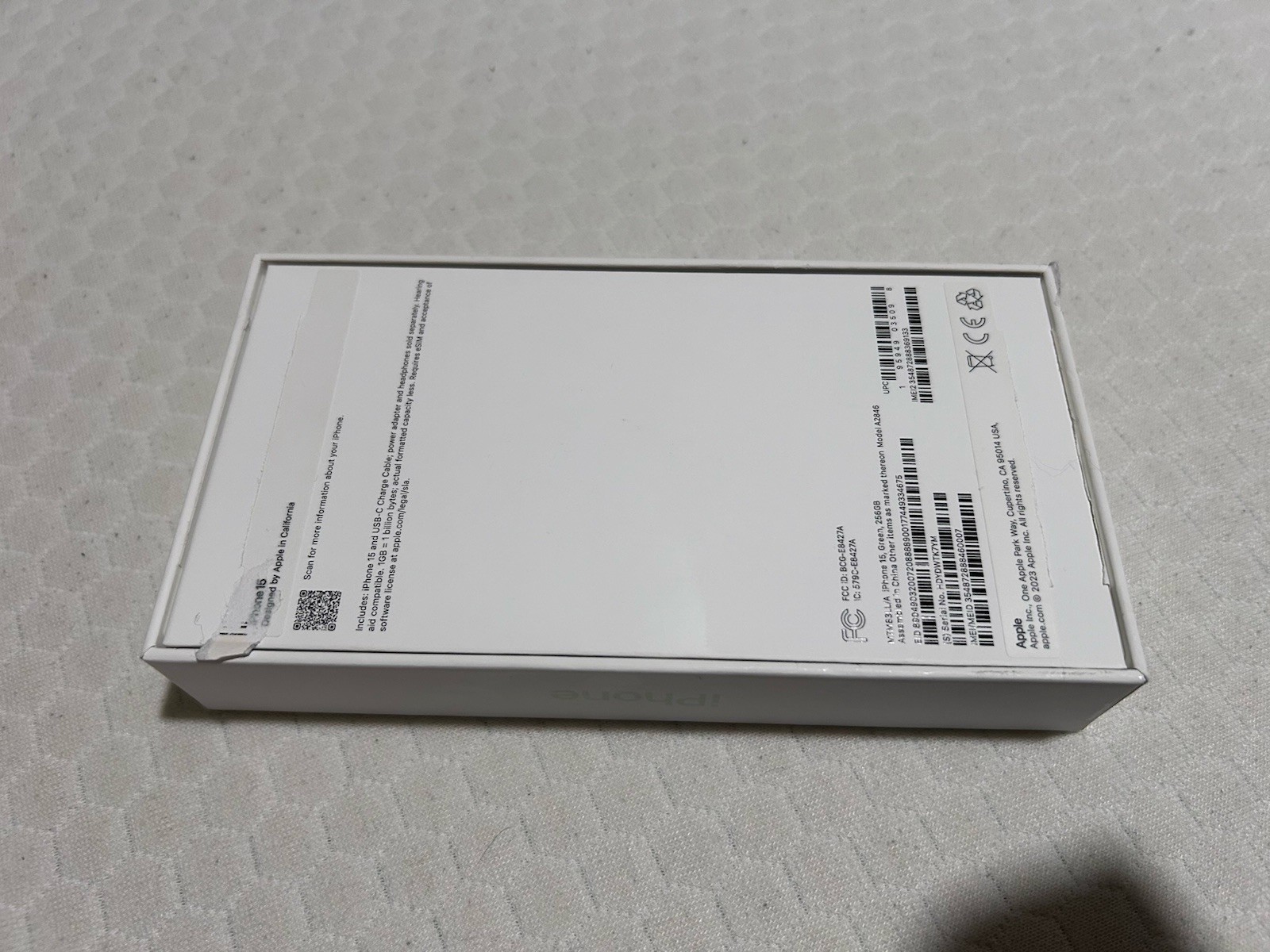 iPhone 15 Green- **Box