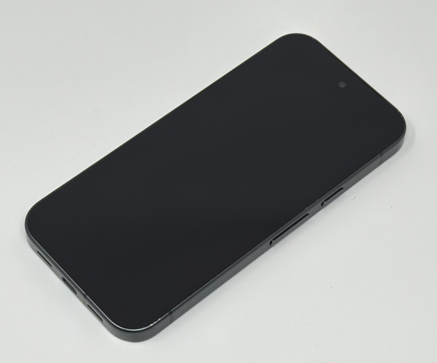 Google Pixel 10a – 128GB – Obsidian WiFi Only (T-Mobile) GE1GQ Defective