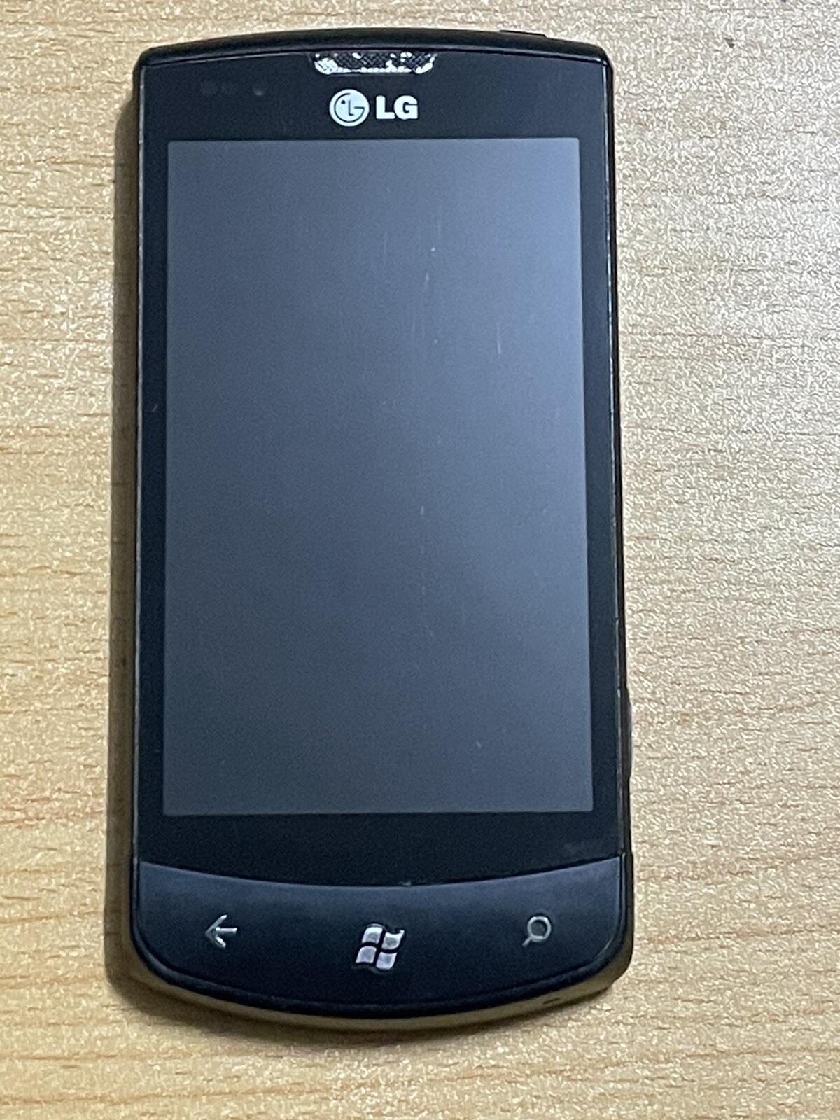 LG OPTIMUS 7 E900 512MB 16GB Cellular Smartphone Windows 7.5