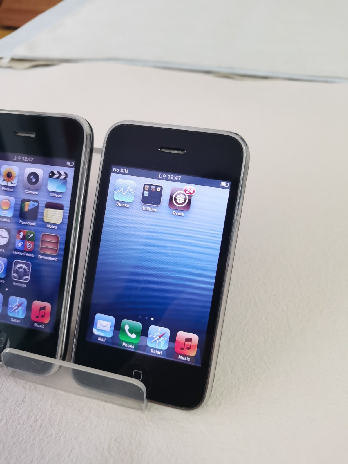Original Apple iPhone 3nd 3GS – 8/16/32GB – Black /white (Unlocked) ( GSM) IOS 6