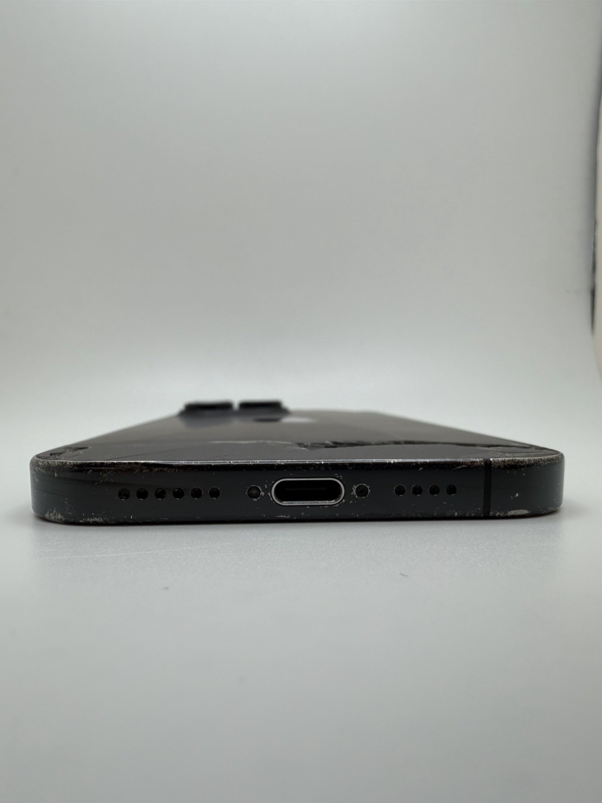 Apple iPhone 16 Pro Max – 256GB – AT&T – Black – Cracked – Check ESN