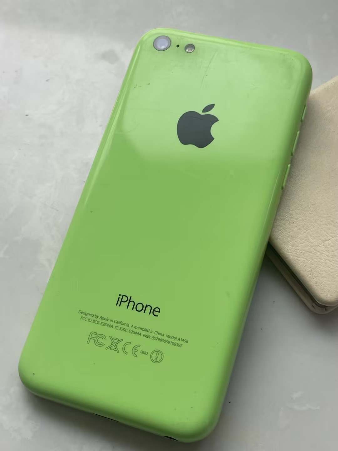 Apple iPhone 5C UNlocked8/16/32GB BLUE/GREEN/PINK/WHITE/ YELLOW New Battery