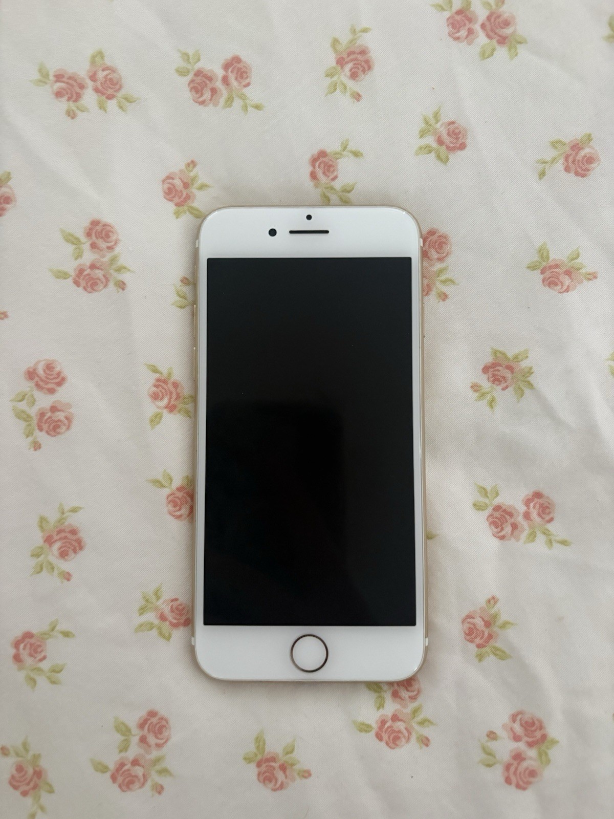 Apple iPhone 7 32GB Gold 4.7in Verizon GSM iOS Smartphone Wi-Fi Bluetooth