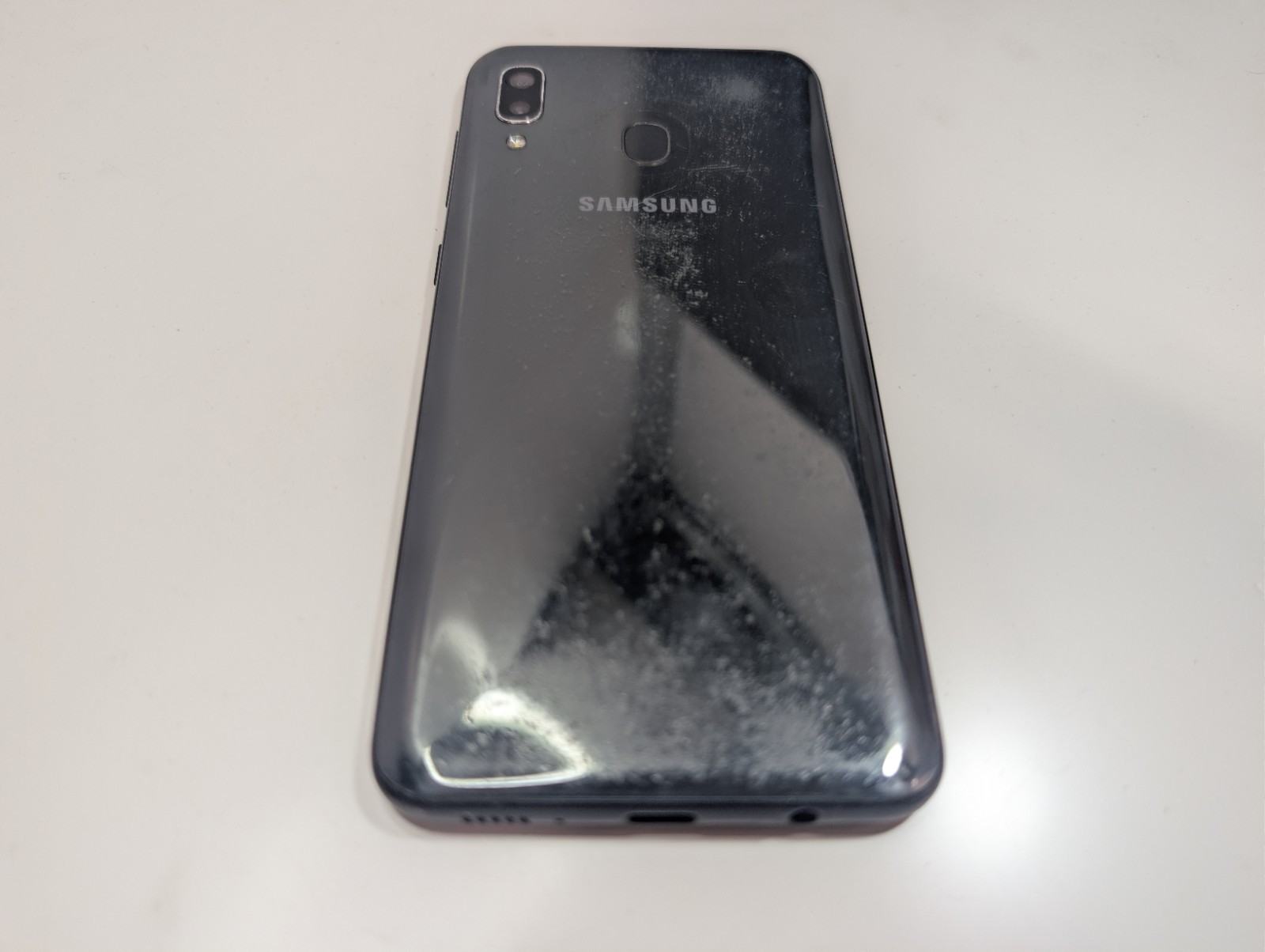 Samsung Galaxy A20 32GB Smartphone Android LTE Black 6.4″ FOR PARTS