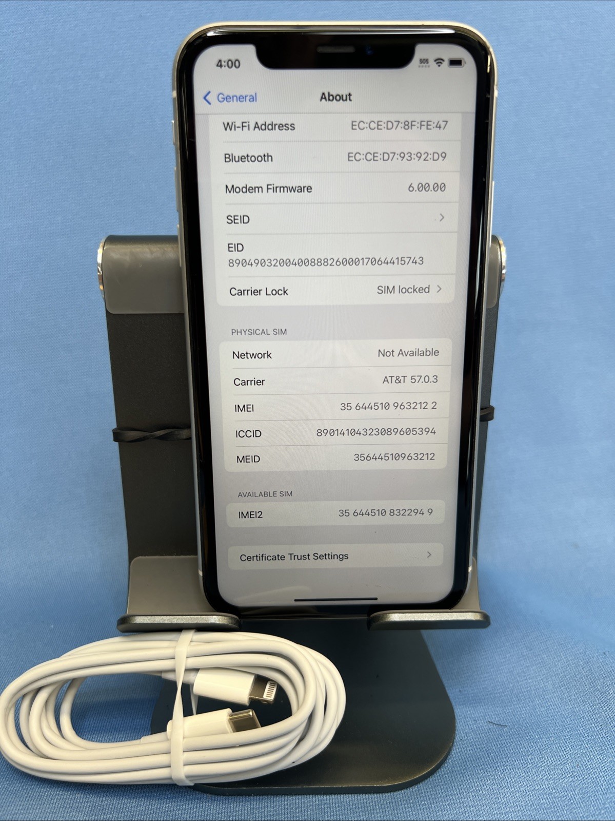 Apple iPhone XR 64GB White (AT&T Only) A1984 Works Great See Back Of Phone