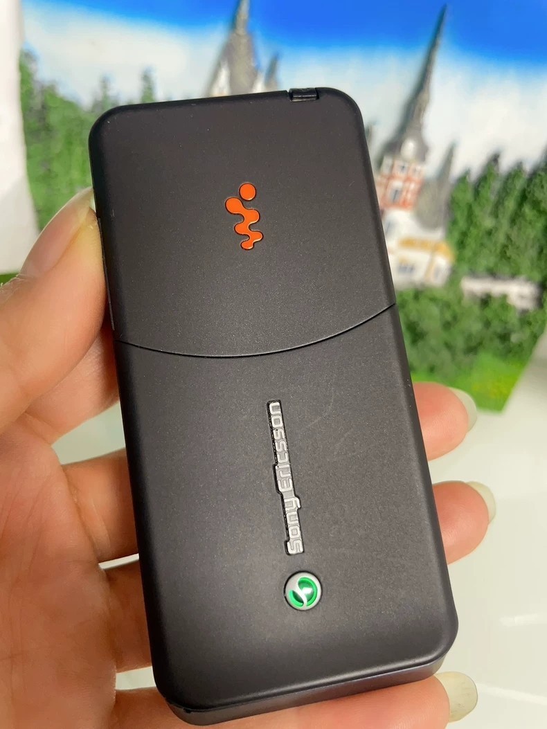 W580i W580c Original Sony Ericsson W580 2MP GSM 850 900 1800 1900 Phone