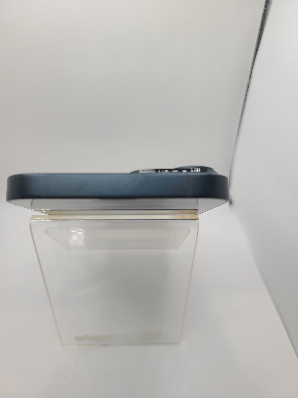 Apple iPhone 14 [A2649] AT&T Carrier ONLY Midnight 128GB iOS 26.5
