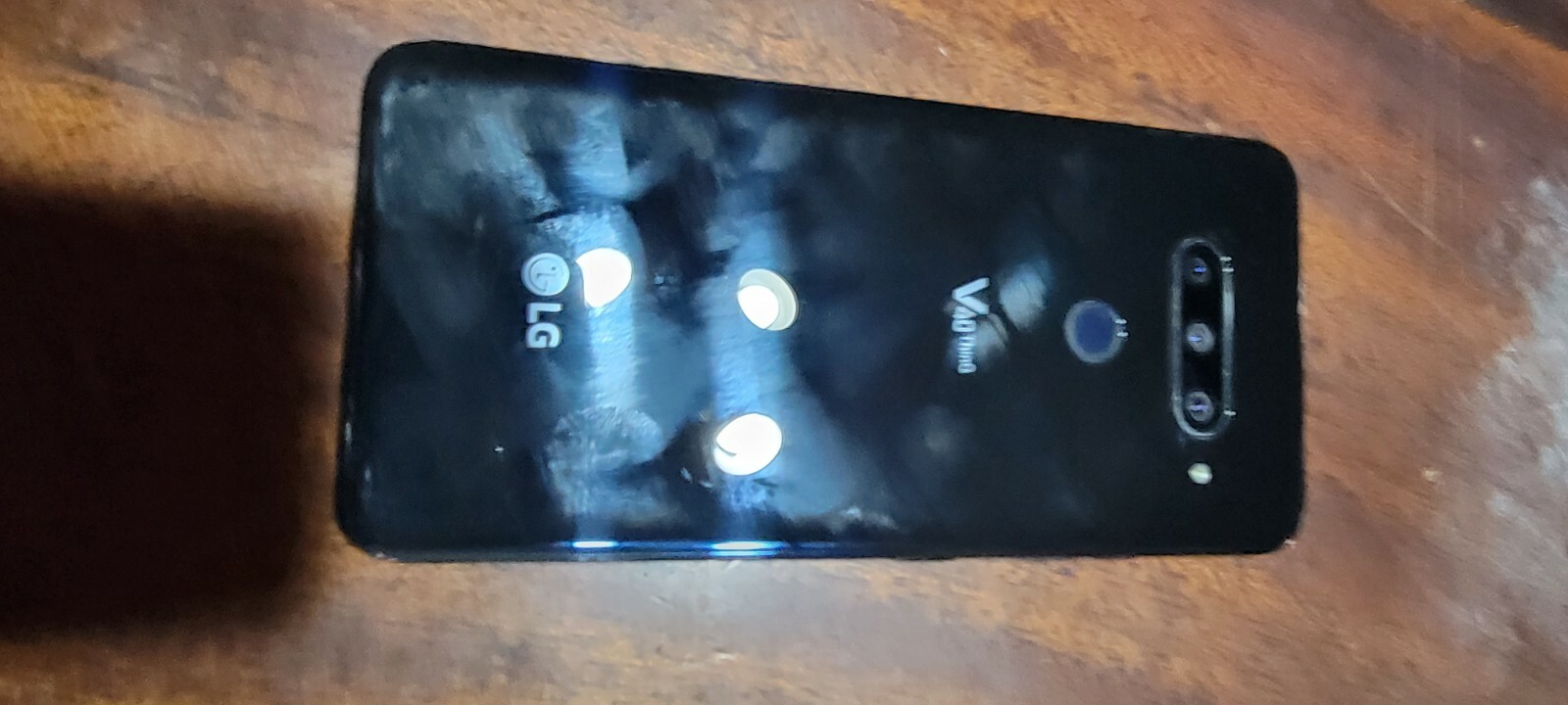 LG V40 ThinQ V405QA7 – 64GB – Aurora Black (Unlocked)