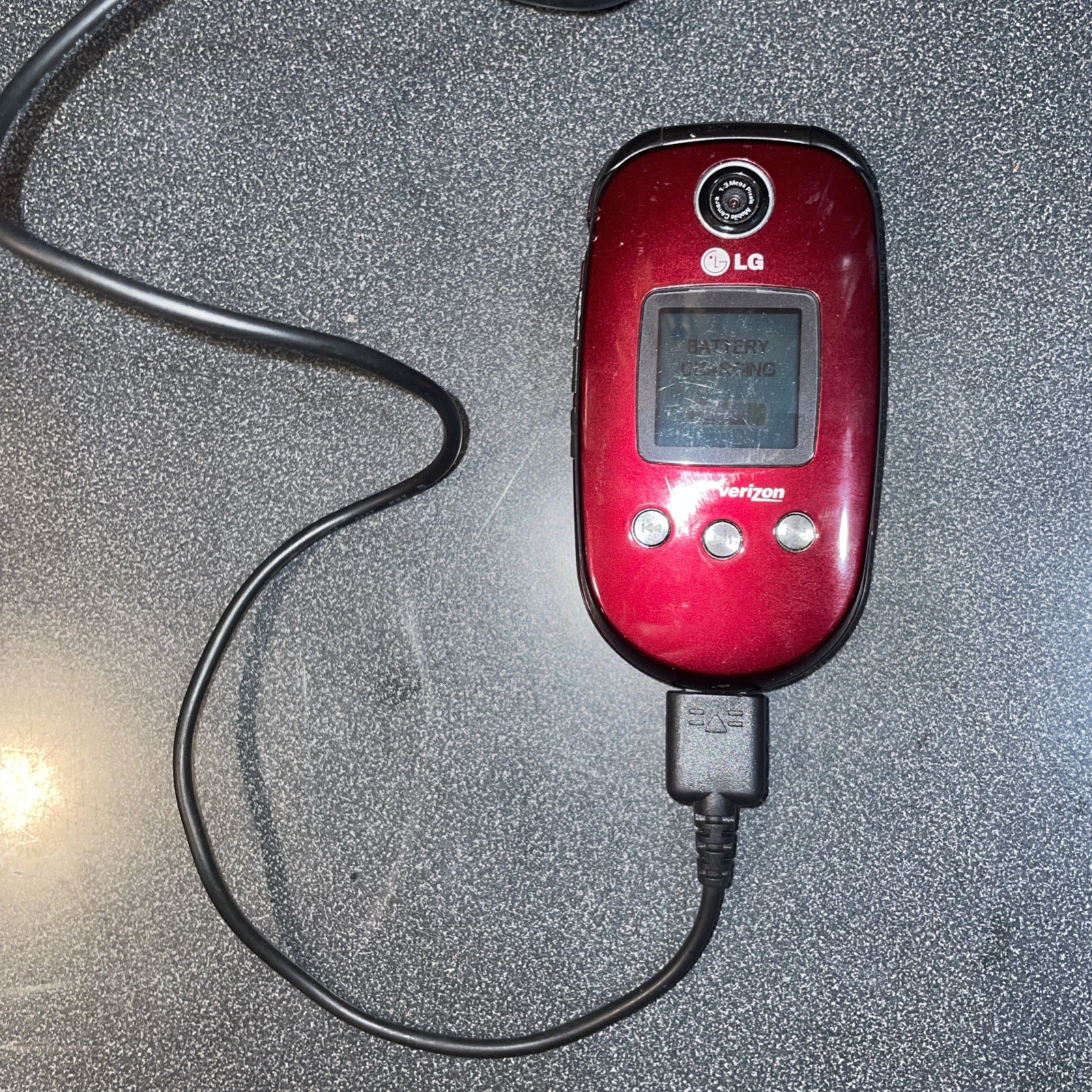 Verizon Wireless LG VX8350R Burgundy Camera Flip-phone – nice, Works
