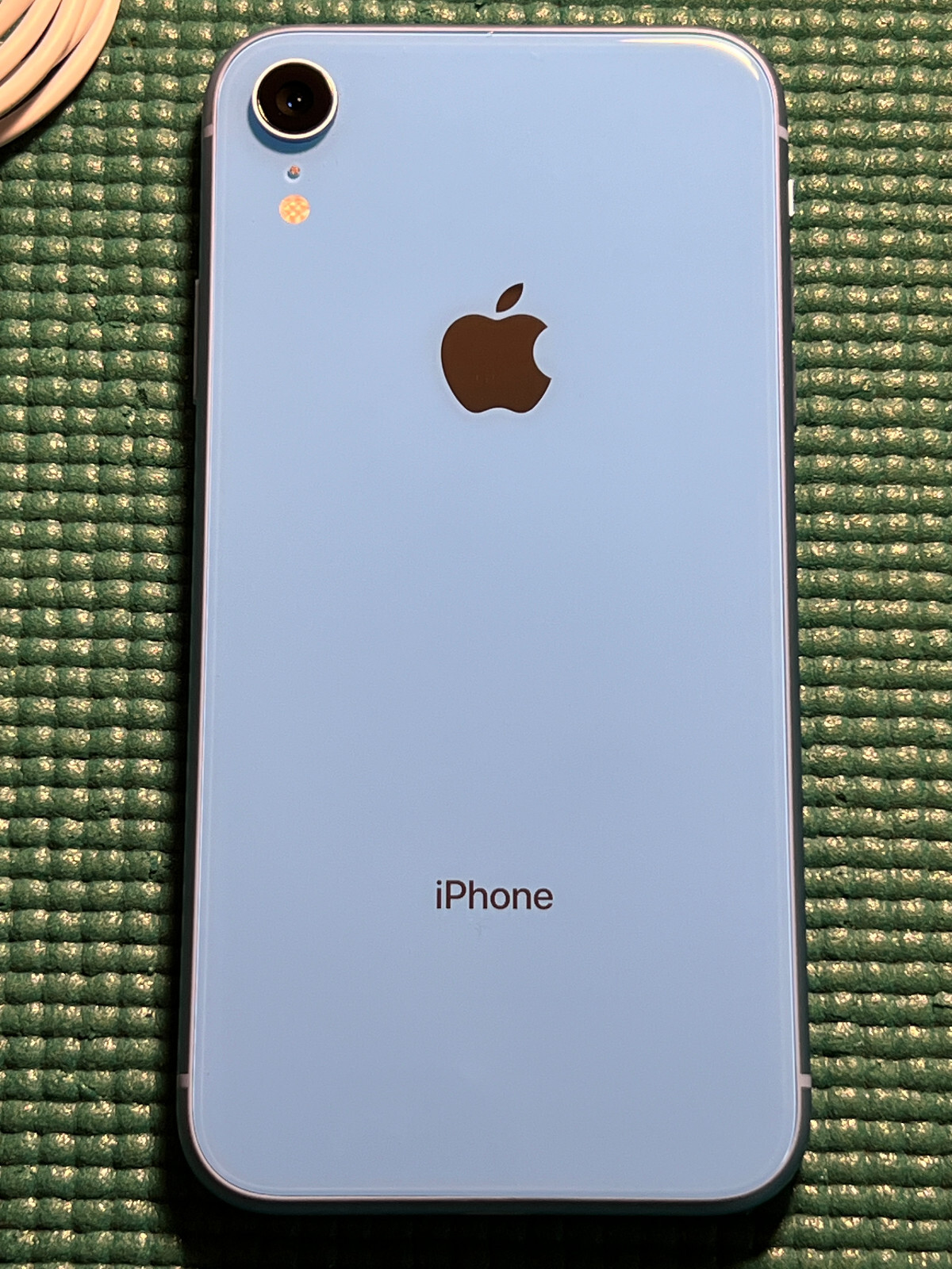Apple iPhone XR – 64GB – Blue (Unlocked) A1984 CDMA + GSM