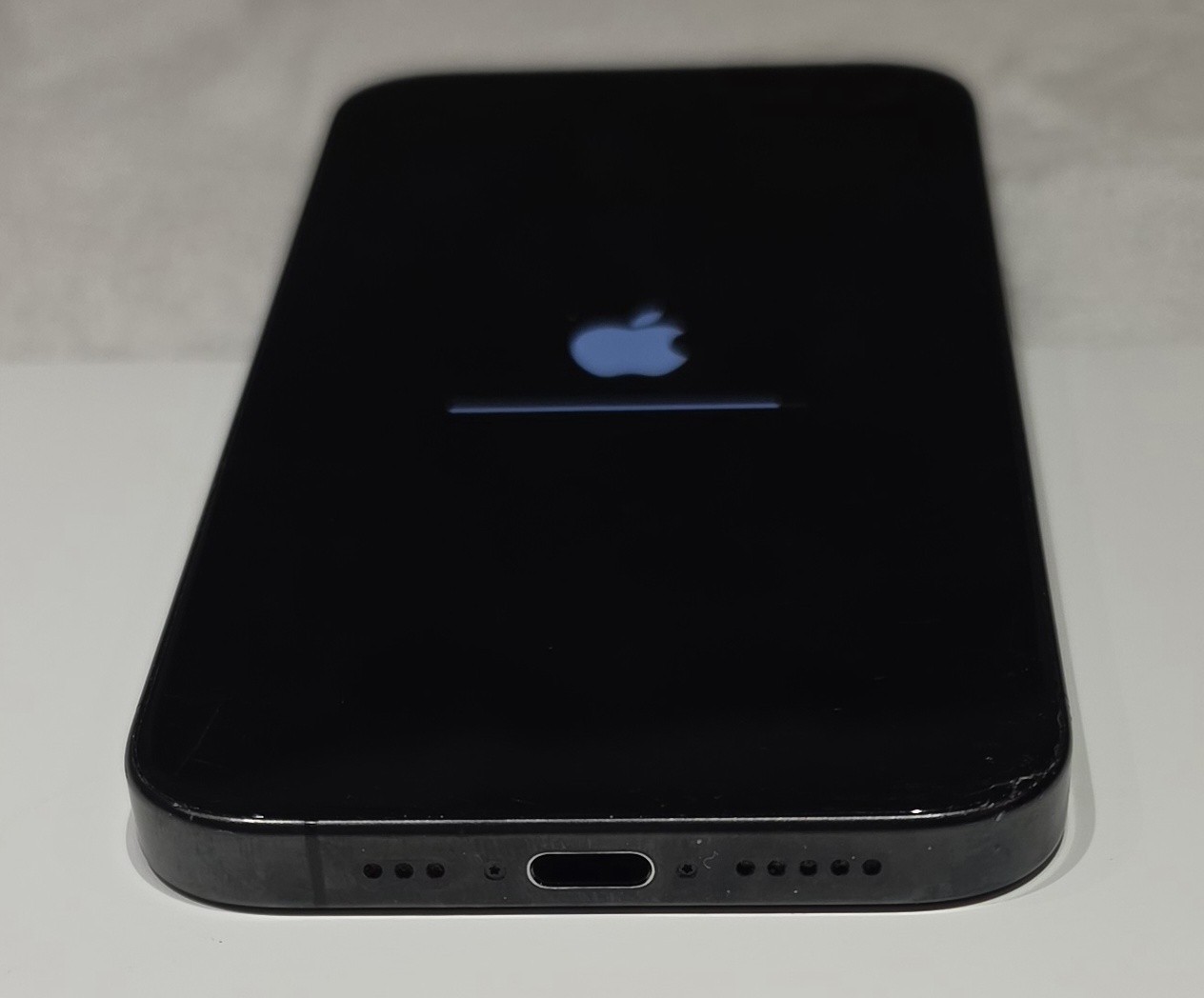 Apple Iphone 15 Pro 512GB Black Titanium Unlocked. A2848. See Pics