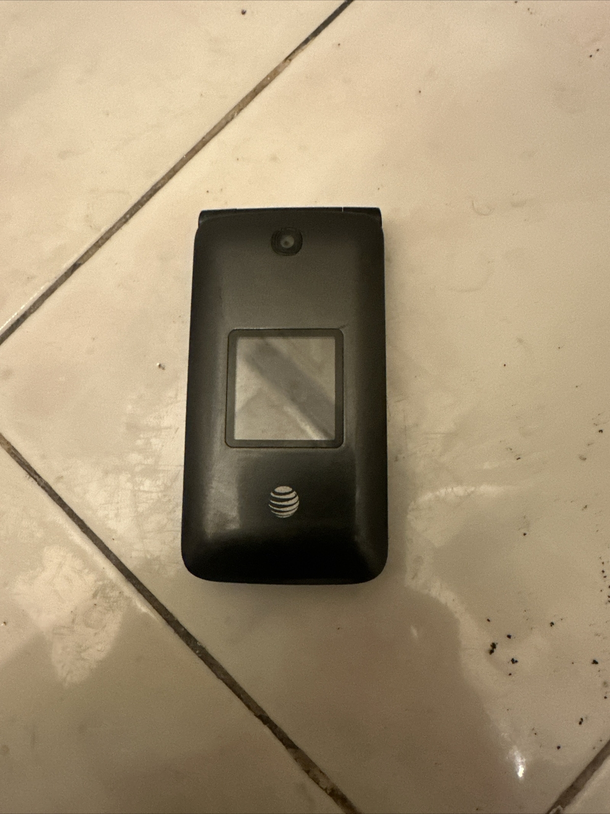Alcatel Flip 2 4044O – 4GB – Dark Gray (Unlocked) Flip Phone AT&T T-mobile Nice