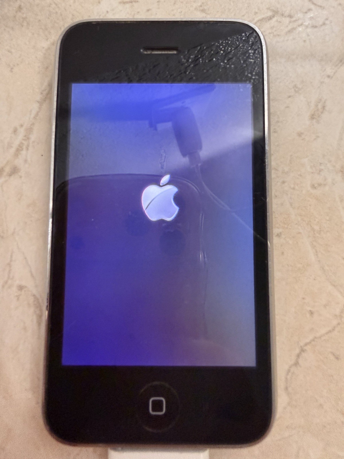 Apple iPhone 3G 8GB Black iOS 3.5in 2MP Wi-Fi BT GPS 3G For Parts