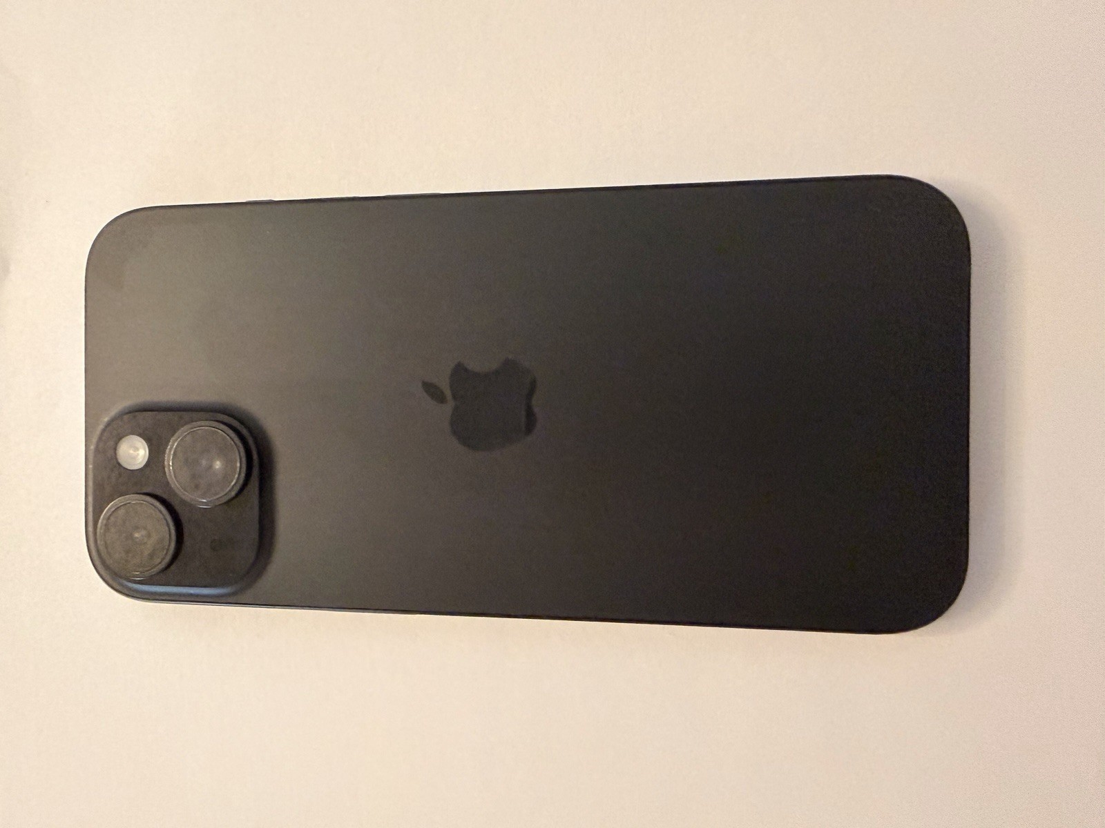 Apple iPhone 15 – 256 GB – Black (Unlocked) Good – A2846