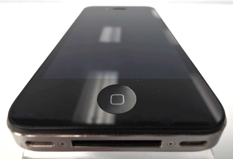 Apple iPhone 4s| 3.5″| 640 x 960| 16 GB| 512MB RAM| Black | AT&T| A1387| EMC2430
