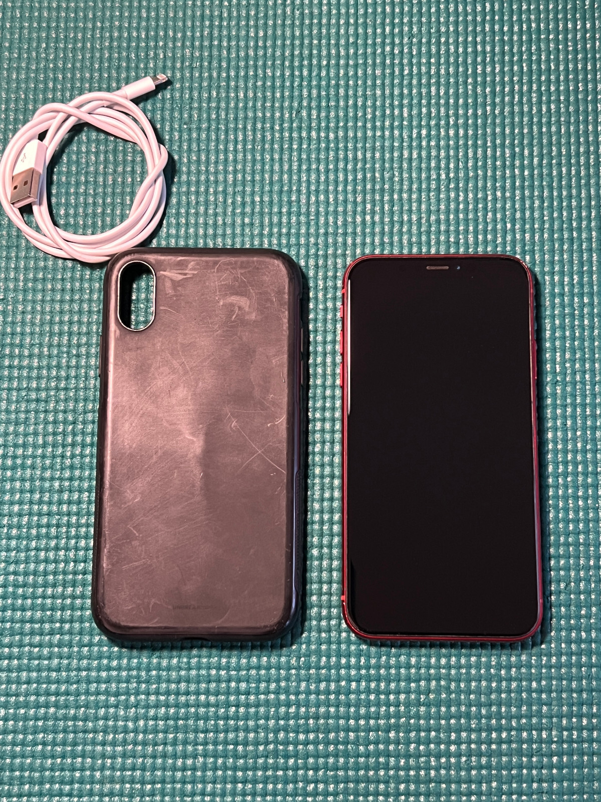 Apple iPhone XR – 64GB – Red (Unlocked) A1984 CDMA + GSM