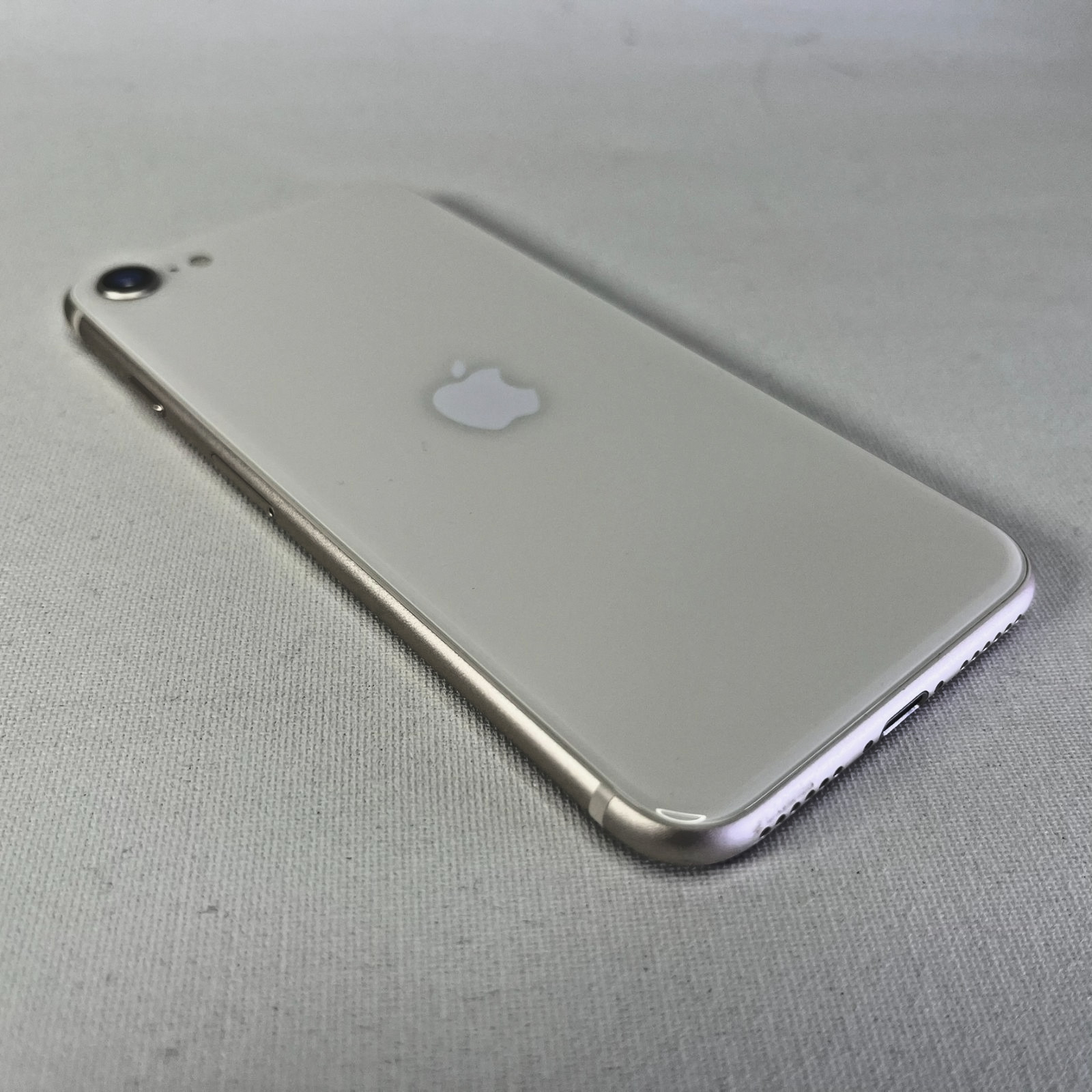 Apple iPhone SE (3rd Gen) | 64GB | Starlight | Excellent Condition | Unlocked