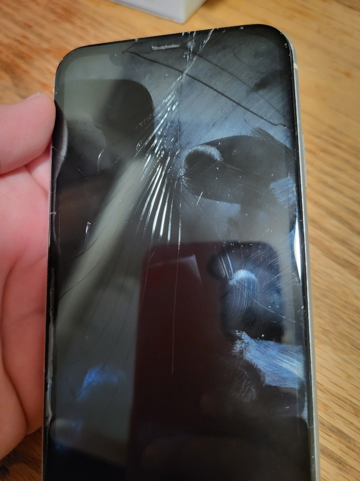 Apple iPhone XR – 64GB – White (T-Mobile) A1984 (CDMA + GSM) ***FOR PARTS ONLY**