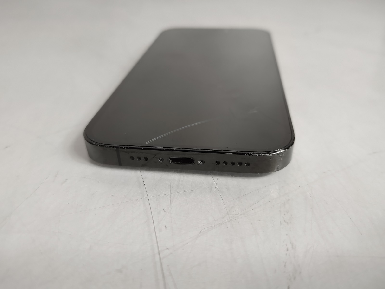 Apple iPhone 14 Pro A2650 1 TB iOS 26.3.1 AT&T Only (Wi-Fi + 5G) For Parts