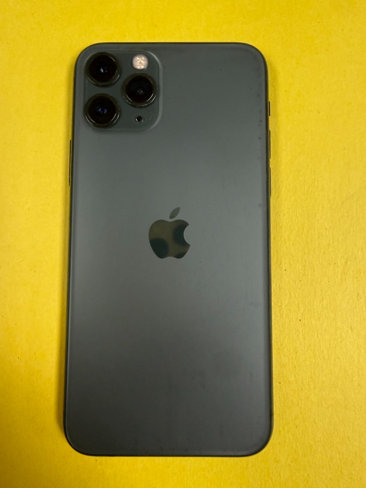 Apple iPhone 11 Pro – 64GB – Midnight Green (Unlocked) Bad Face ID