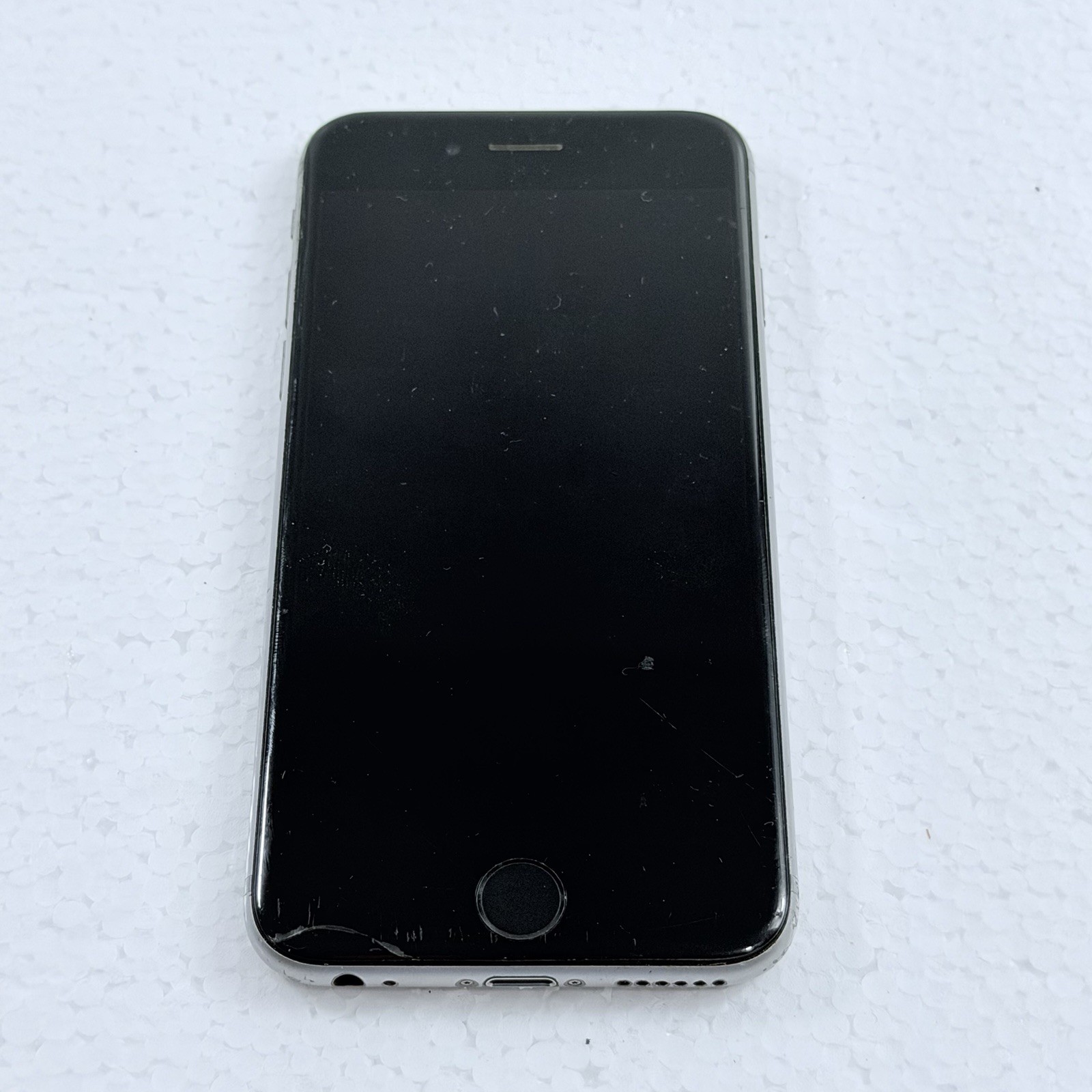Apple Lot Bundle iPhone 6s, 3GS, & iPod Touch 2nd Gen UNTESTED PARTS ONLY