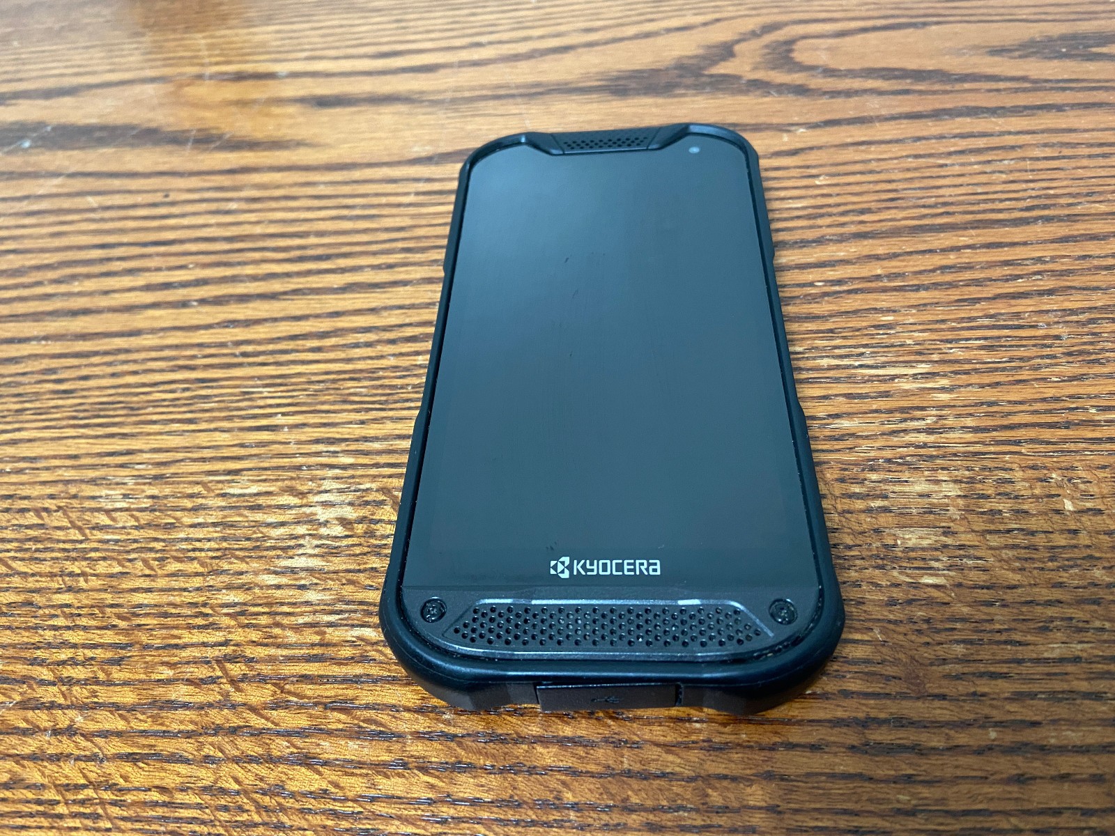 Kyocera DuraForce Pro 2 (E6910) 64GB Black (Verizon) Phone. Great Condition