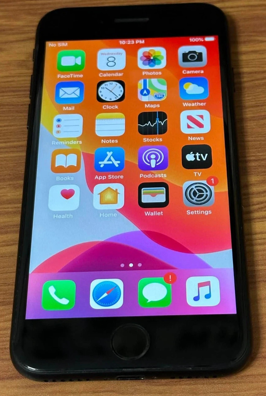 Apple iPod Touch 6th Generation – Tested – 16GB, 32GB 64GB * Good Condition*