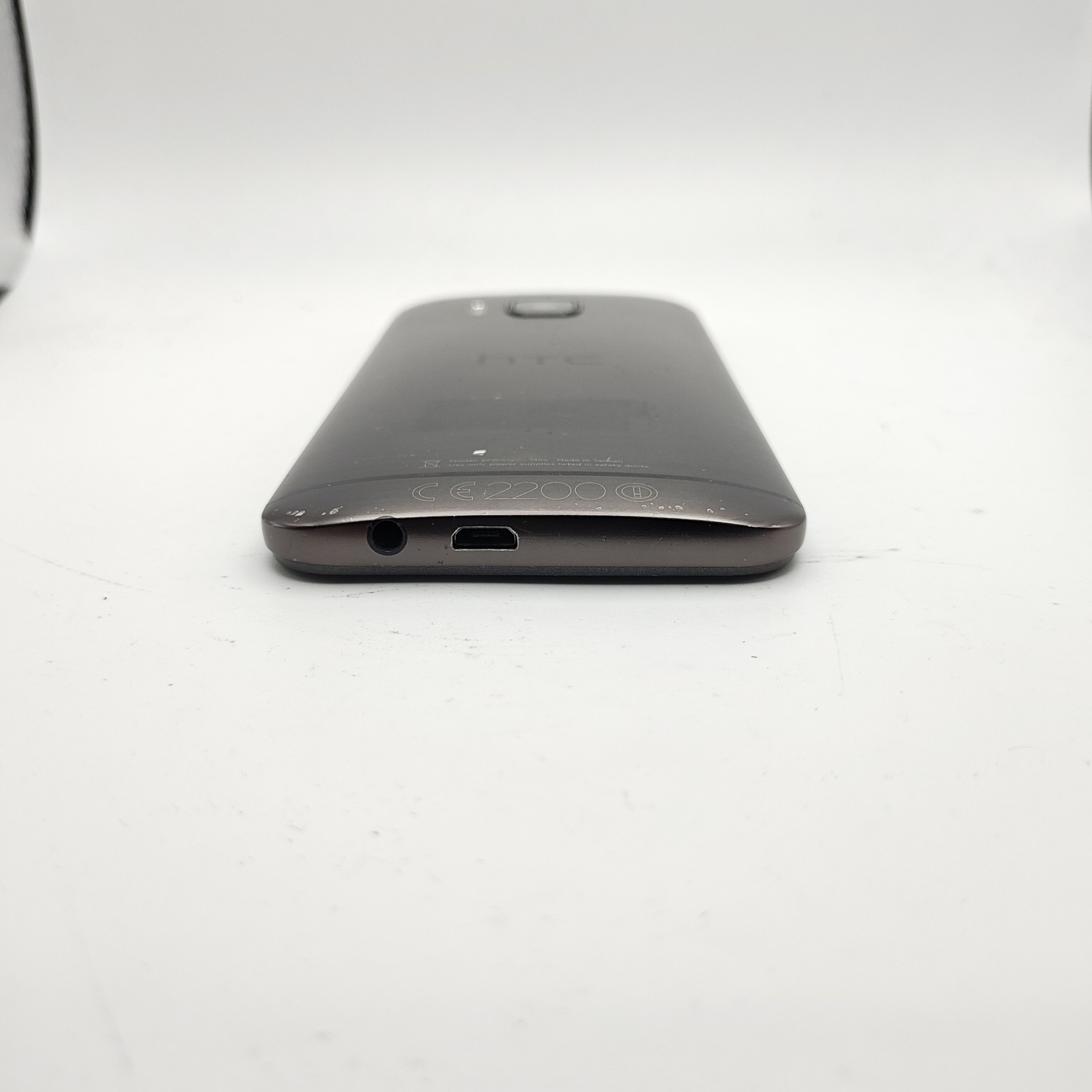 HTC One M9e 2PRG100 Smartphone (Unknown carrier) – 16GB Gray – BAD BTRY #3750
