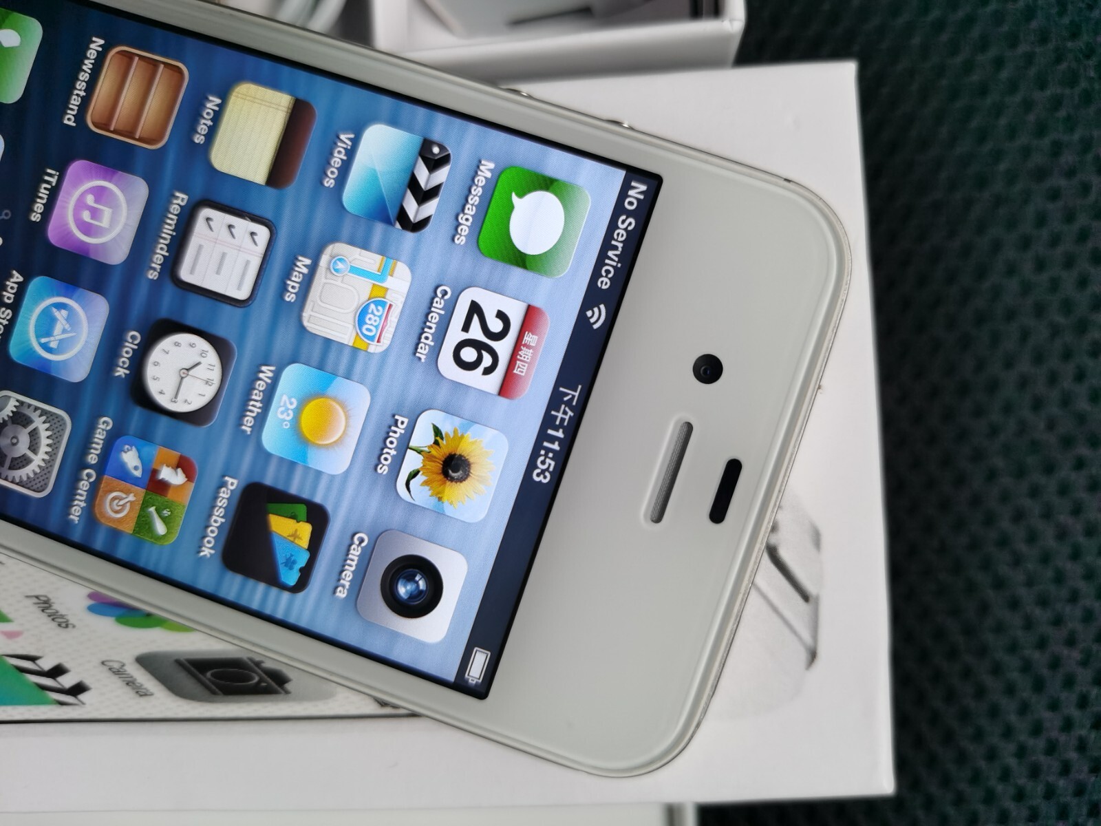 Apple iPhone 4s 8/16/32/64GB Black/White UNLOCKED – Working Grade A+