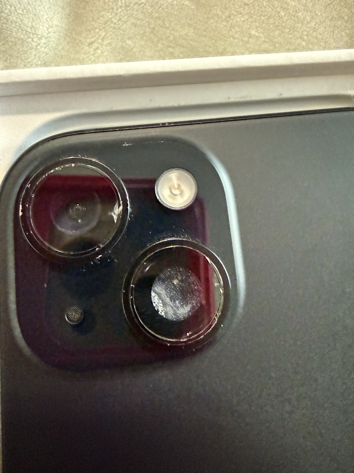 Apple iPhone 15 Black 48MP Camera Bar Style Smartphone w/ Box