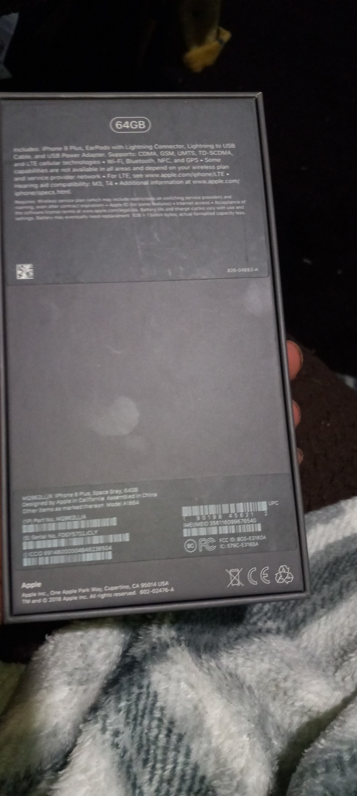 Brand New IPhone 8 64GB comes with everything in pictures