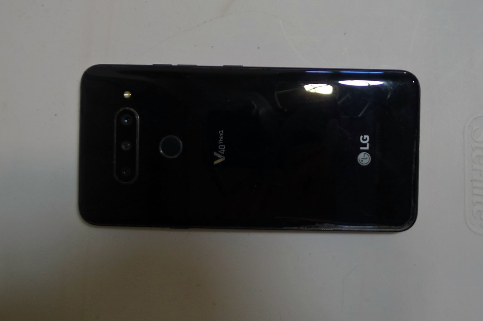 LG V40 Thinq 64GB LM-V405TA (T-Mobile) Black BAD SCREEN READ!!!